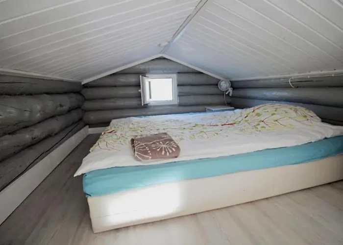 Beautiful Riverside With Sauna *